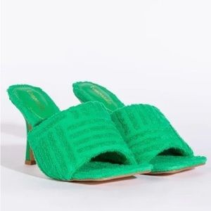 GREEN TERRY CLOTH OPEN TOE SANDALS